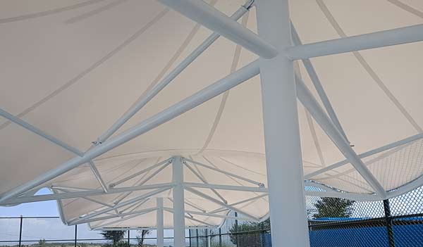 膜結構車棚 膜結構車棚